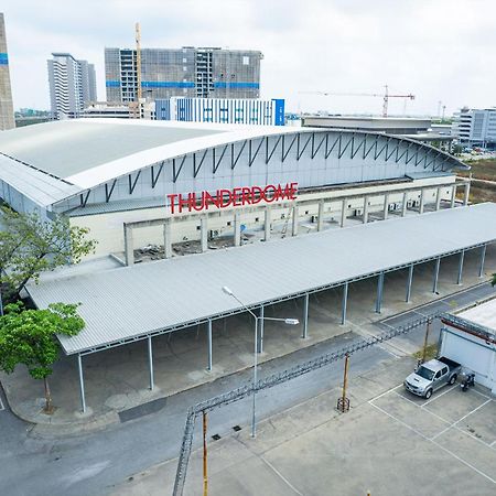 Hostel Beige Poshtels + Netflix Bangkok Zewnętrze zdjęcie