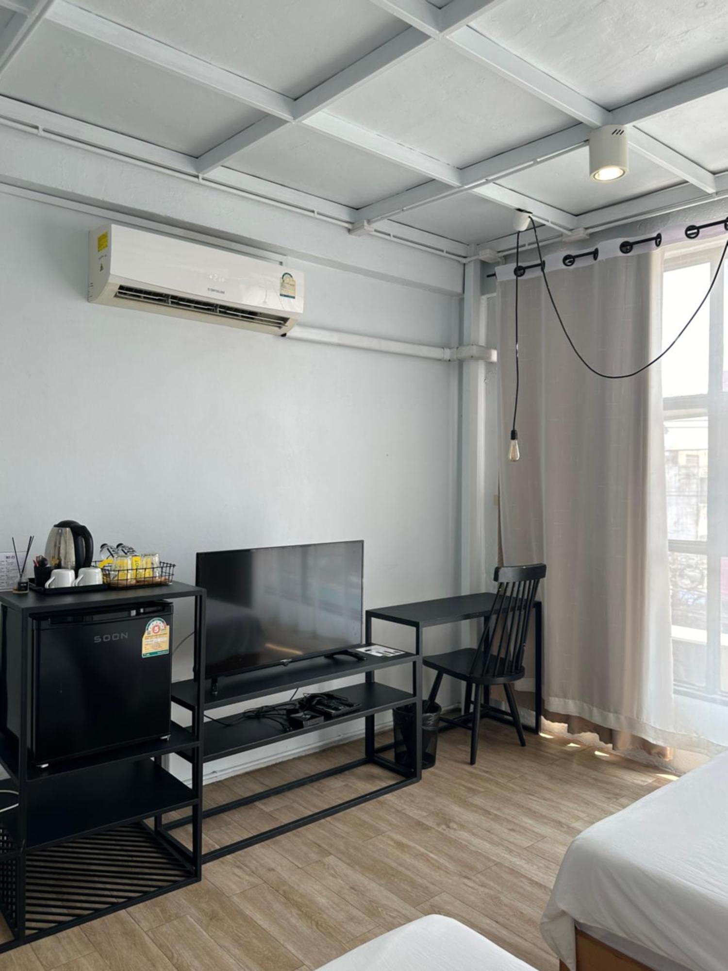Hostel Beige Poshtels + Netflix Bangkok Zewnętrze zdjęcie