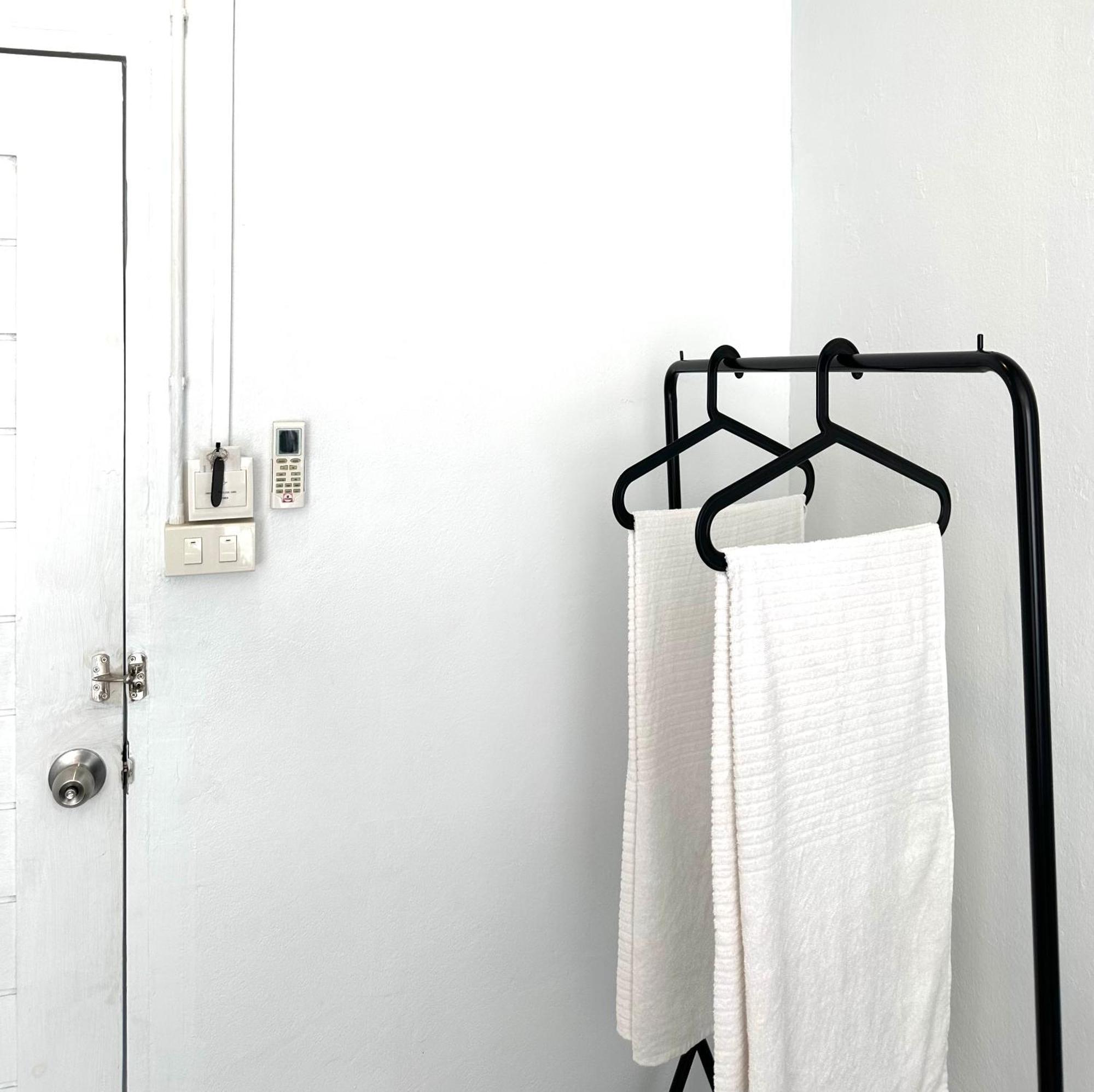 Hostel Beige Poshtels + Netflix Bangkok Zewnętrze zdjęcie