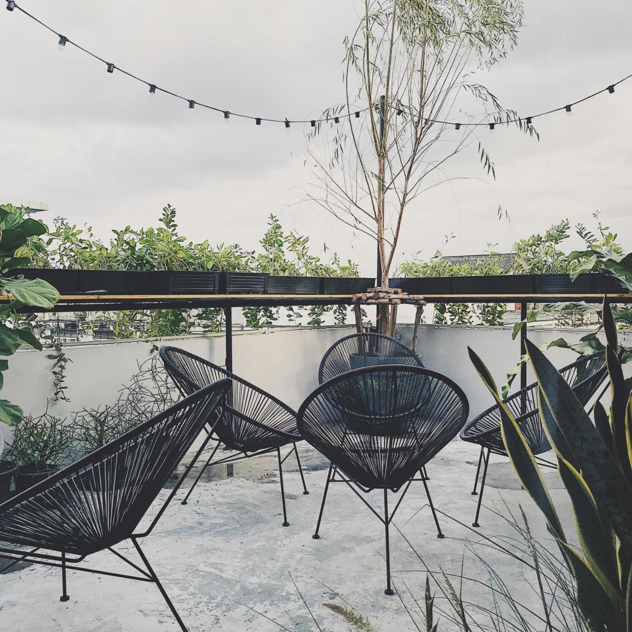 Hostel Beige Poshtels + Netflix Bangkok Zewnętrze zdjęcie